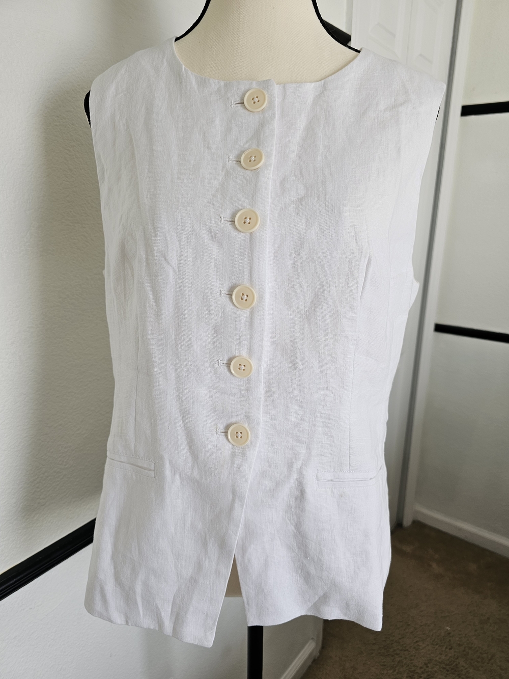 J.Crew Cutaway Vest Top In Linen - Picture 3 of 7